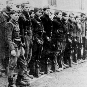 Jugoszláv partizánok- 1944
